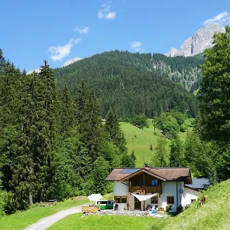 Alpensportchalet 维尔芬翁